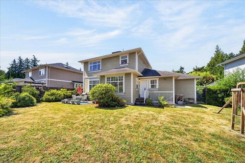6524 Stonewood Dr, Sooke, BC, V9Z0Y6 | Card Image