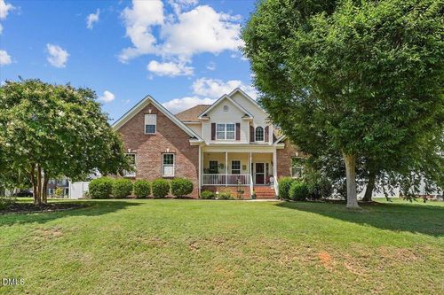 18 Treewood Ln, Clayton, NC, 27527-6066 | Card Image