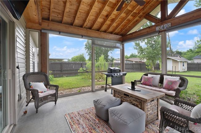 5613 Nature Vw, Home with 3 bedrooms, 2 bathrooms and null parking in Memphis IN | Image 19