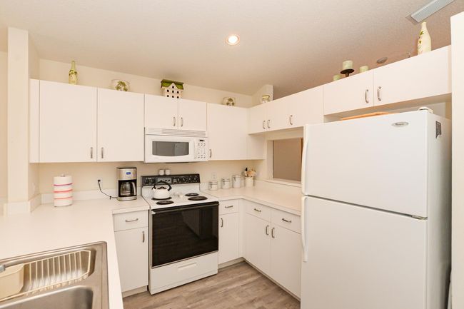 1162 Nw Lombardy Dr, Condo with 2 bedrooms, 2 bathrooms and null parking in Port St Lucie FL | Image 13