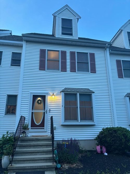 4-955 Pleasant St, Weymouth, MA, 02189-2441 | Card Image