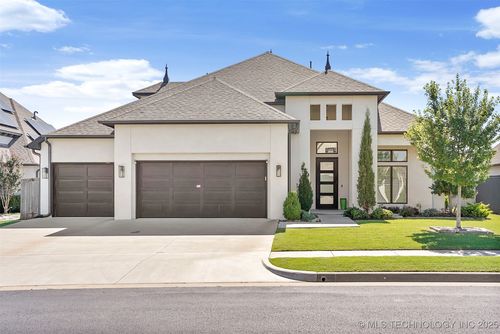 12015 S Urbana Ave, Tulsa, OK, 74137-8421 | Card Image