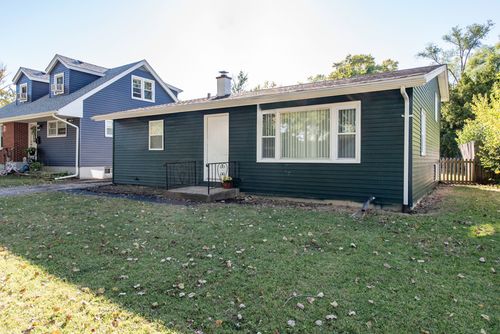 2212 Horeb Ave, Zion, IL, 60099-2105 | Card Image