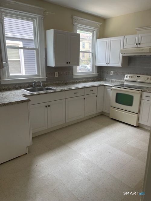 29 Pardee Pl, New Haven, CT, 06515-2817 | Card Image