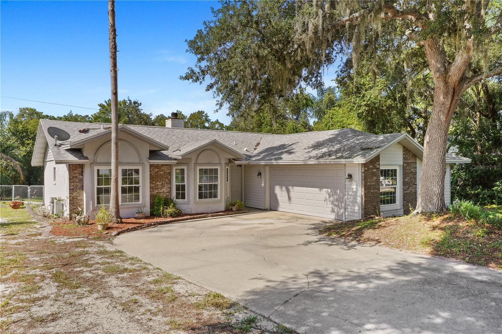 Residential in DELTONA 2