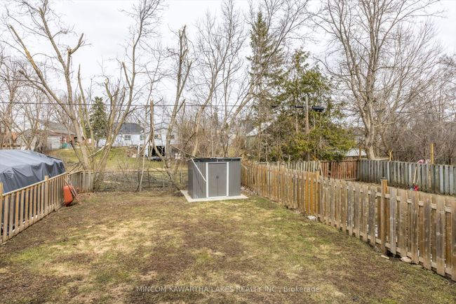 660 Romaine St, House other with 4 bedrooms, 2 bathrooms and 2 parking in Peterborough ON | Image 39
