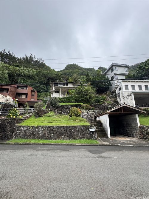 3369 Paty Dr, Honolulu, HI, 96822-1442 | Card Image