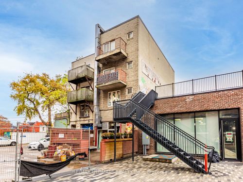 4-996 Queen St E, Toronto, ON, M4M1K1 | Card Image
