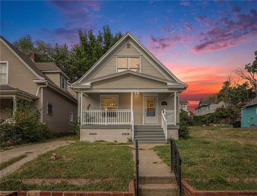 2420 Spruce Ave, Kansas City, MO, 64127-4547 | Card Image