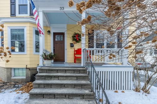 33 Kelley Street, South Portland, ME, 04106 | Card Image