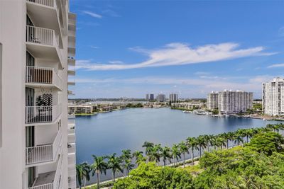 1510E - 2851 Ne 183rd St, Condo with 1 bedrooms, 1 bathrooms and null parking in Aventura FL | Image 3