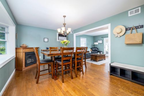 196 Chamberlin St, Oceanside, NY, 11572-5506 | Card Image