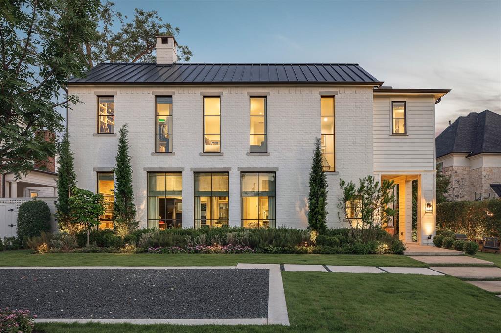 Pemberton Dr, Dallas, TX 75230