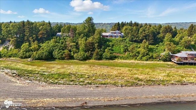 Home on bluff | Image 46
