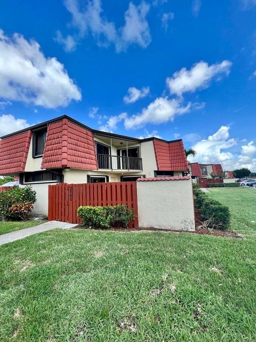 3768 Victoria Dr, West Palm Beach, FL, 33406-4991 | Card Image