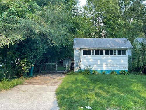 20956 Rensselaer St, Farmington Hills, MI, 48336-6202 | Card Image