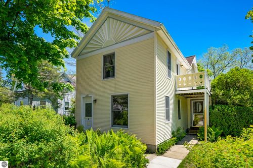 203 S Main St, Leland, MI, 49654-5061 | Card Image