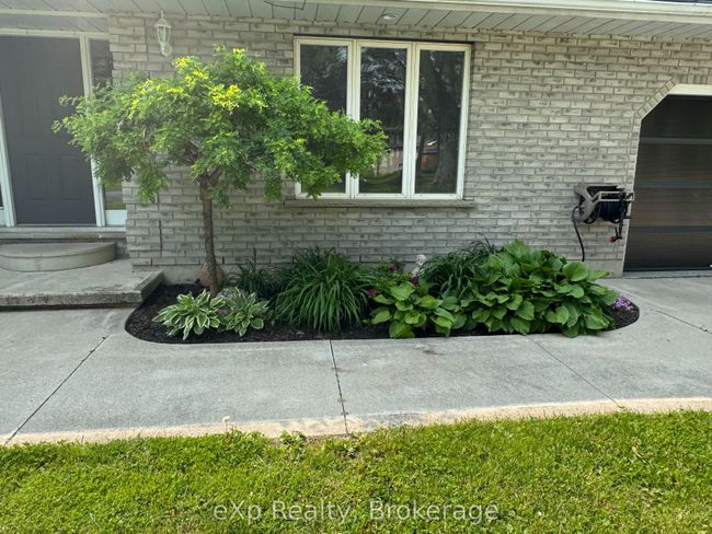 953 Greenock Brant Line, House other with 3 bedrooms, 3 bathrooms and 6 parking in Cargill ON | Image 8