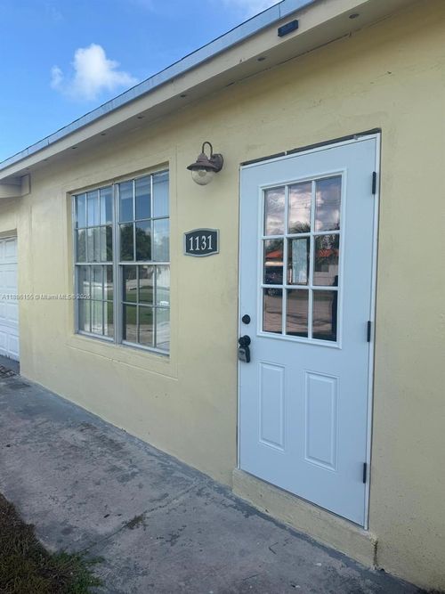 1131 Ne 211th Ter, Miami, FL, 33179-1306 | Card Image
