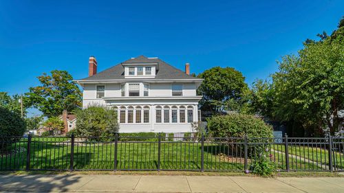111 Earl Rd, Michigan City, IN, 46360 | Card Image