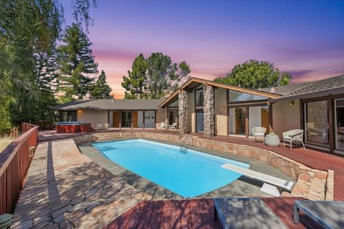 1050 Seminole Cmn, Fremont, CA, 94539-6616 | Card Image