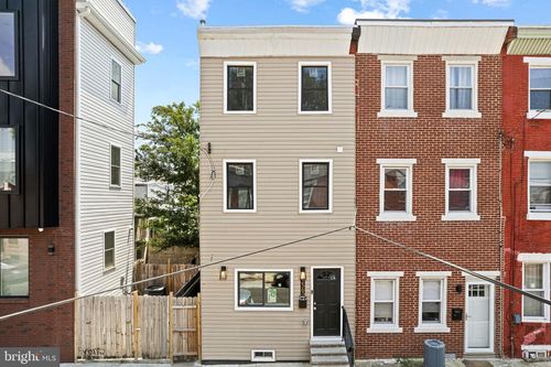 2563 Emerald St, PHILADELPHIA, PA, 19125-1329 | Card Image