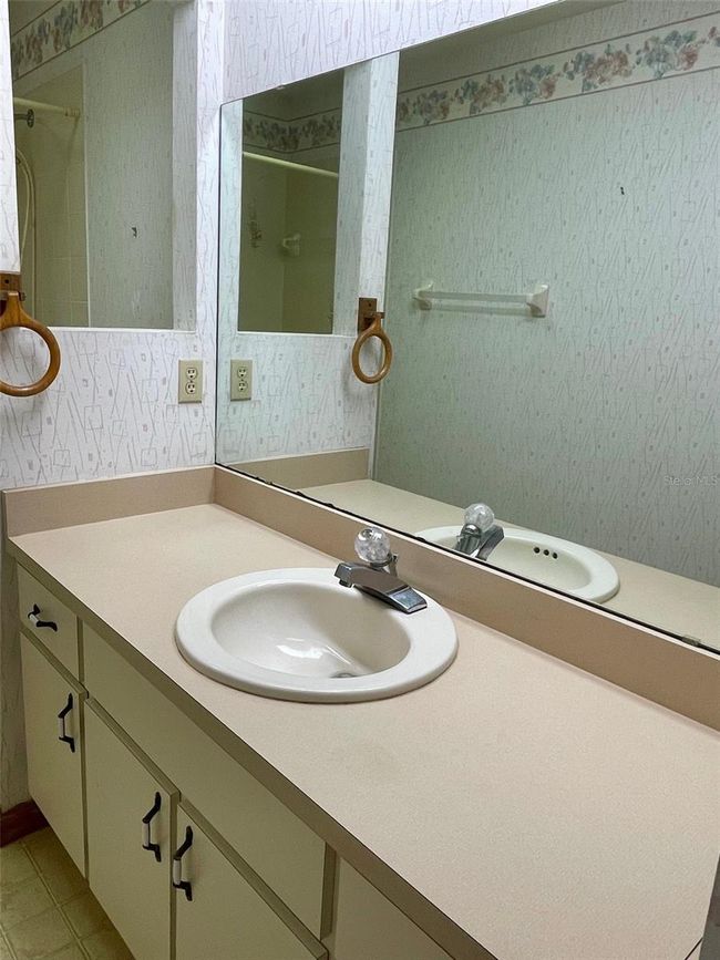 1112 Ne 130 Th Ter, House other with 3 bedrooms, 2 bathrooms and null parking in SILVER SPRINGS FL | Image 41