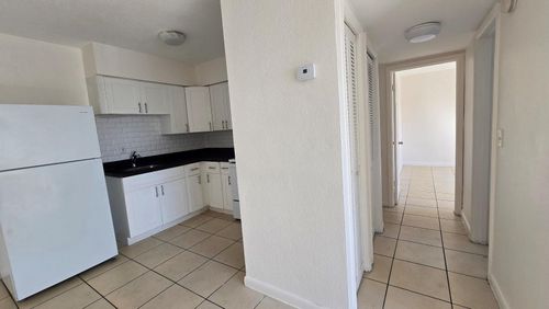 9-1290 Ne 142nd St, North Miami, FL, 33161-2572 | Card Image