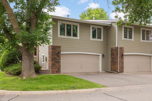 6701 W 82nd St, Bloomington, MN, 55438-1265 | Card Image