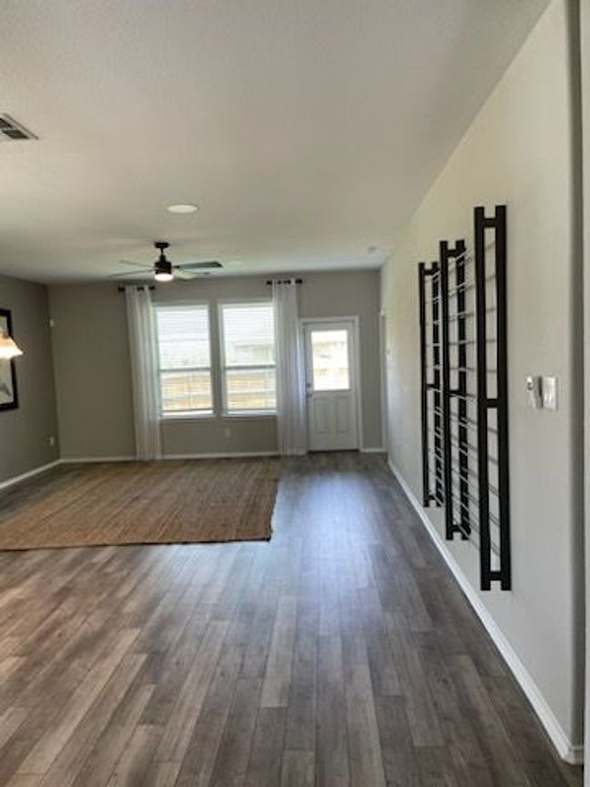 101 Pivot Dr, House other with 3 bedrooms, 2 bathrooms and 2 parking in Taylor TX | Image 5