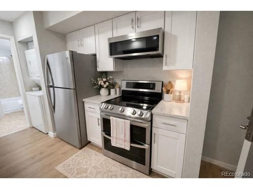 m306-2575 S Syracuse Way, Denver, CO, 80231-3889 | Card Image