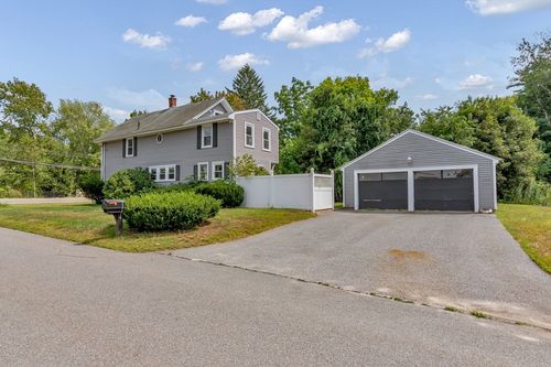 162 Main Street, Plaistow, NH, 03865 | Card Image