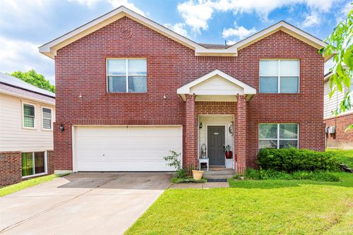 8100 Colbi Ln, Fort Worth, TX, 76120-5635 | Card Image