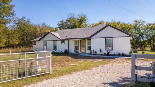 811 Vz County Road 3810, Wills Point, TX, 75169-6974 | Card Image