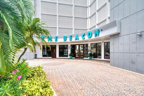 403-470 3rd St S, St Petersburg, FL, 33701-4661 | Card Image