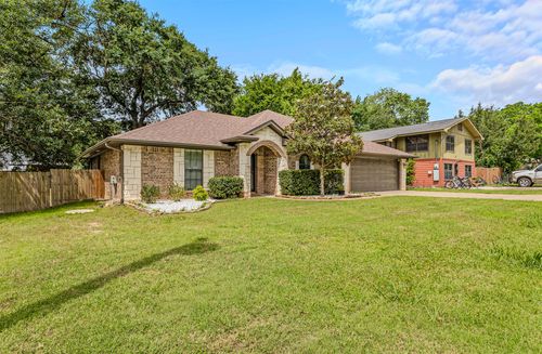 129 Donna Dr, Gun Barrel City, TX, 75156-5142 | Card Image