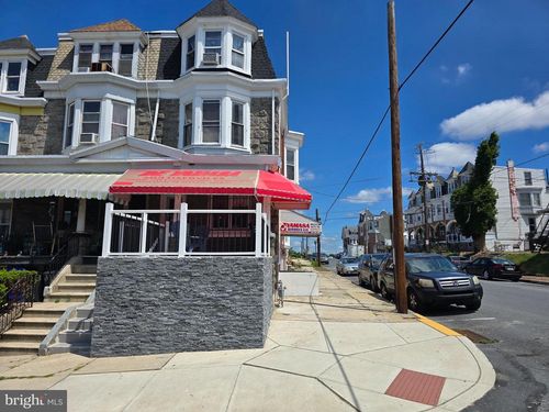 301 W Douglass St, READING, PA, 19601-2037 | Card Image