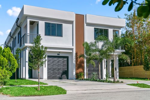 b-1314 Ne 13th Ave, Fort Lauderdale, FL, 33304-1829 | Card Image