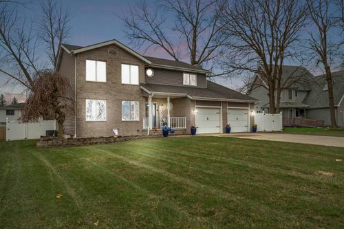 527 Britton Dr, Schererville, IN, 46375-2062 | Card Image