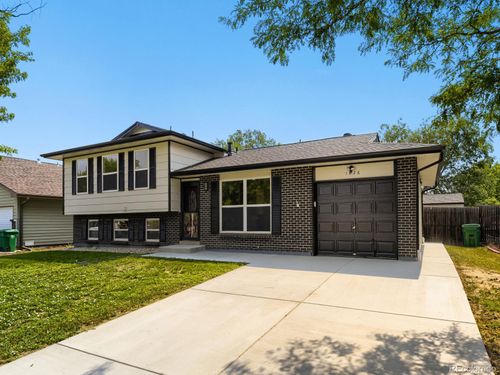 1026 Mobile St, Aurora, CO, 80011-7449 | Card Image
