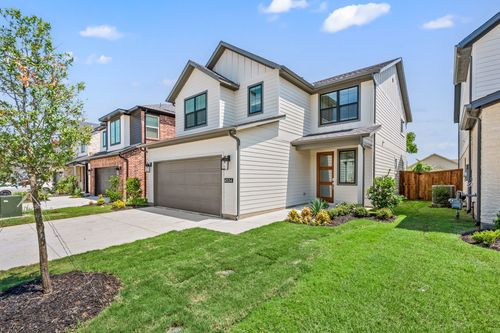 4534 Hogans Alley Dr, Arlington, TX, 76001-5105 | Card Image