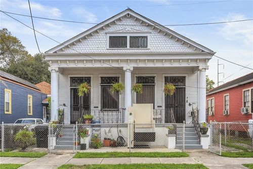 2421 23 Onzaga Street, New Orleans, LA, 70119 | Card Image