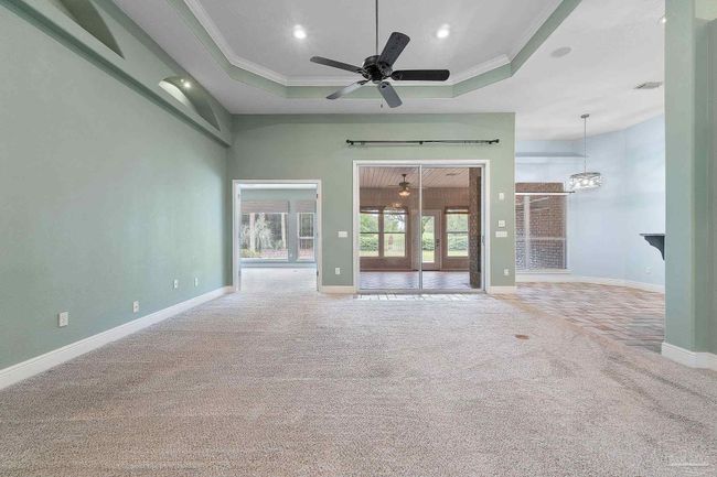 7008 Turnberry Cir, House other with 4 bedrooms, 2 bathrooms and 3 parking in Navarre FL | Image 13