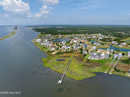 108 Hollings Ct, Newport, NC, 28570-3500 | Card Image