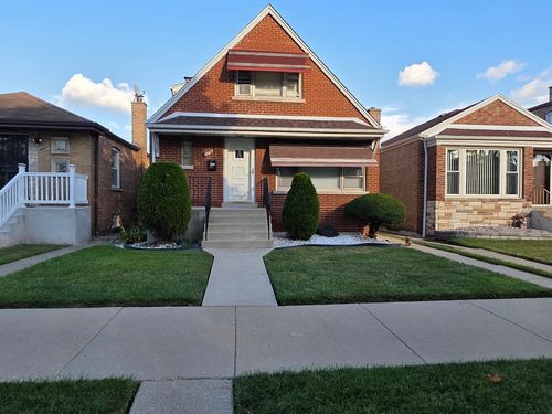 10617 S Prairie Ave, Chicago, IL, 60628-2848 | Card Image