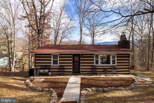 330 Mountain View Dr, Luray, VA, 22835-2686 | Card Image