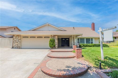 5950 Rogers Ln, San Bernardino, CA, 92404 | Card Image