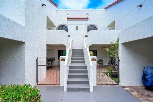 l104-601 Beachwalk Cir, NAPLES, FL, 34108-8728 | Card Image