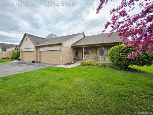 31897 John Michael Cir, Warren, MI, 48093-7620 | Card Image