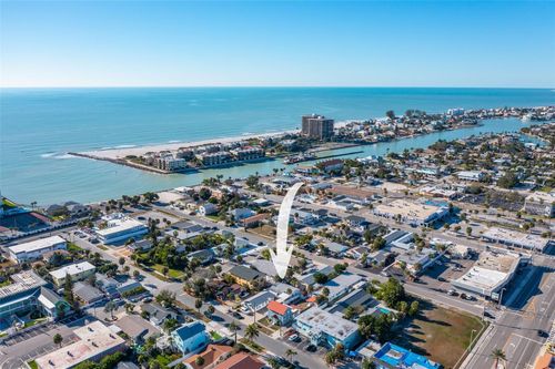 553 72nd Ave, ST PETE BEACH, FL, 33706-1981 | Card Image